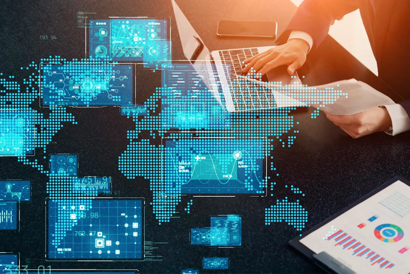CONSULTORÍA ESTRATÉGICA <br>Y EXPANSIÓN INTERNACIONAL <br>DE FRANQUICIAS & RETAIL CONSULTORÍA ESTRATÉGICA <br>Y EXPANSIÓN INTERNACIONAL <br>DE FRANQUICIAS & RETAIL