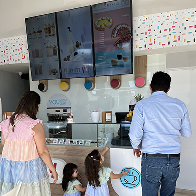 expansión Summy Yogurt Experience en Valencia y Barcelona
